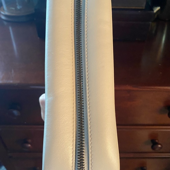 SOLD Authentic Gucci Small Marmont Bag - Picture 5 of 12